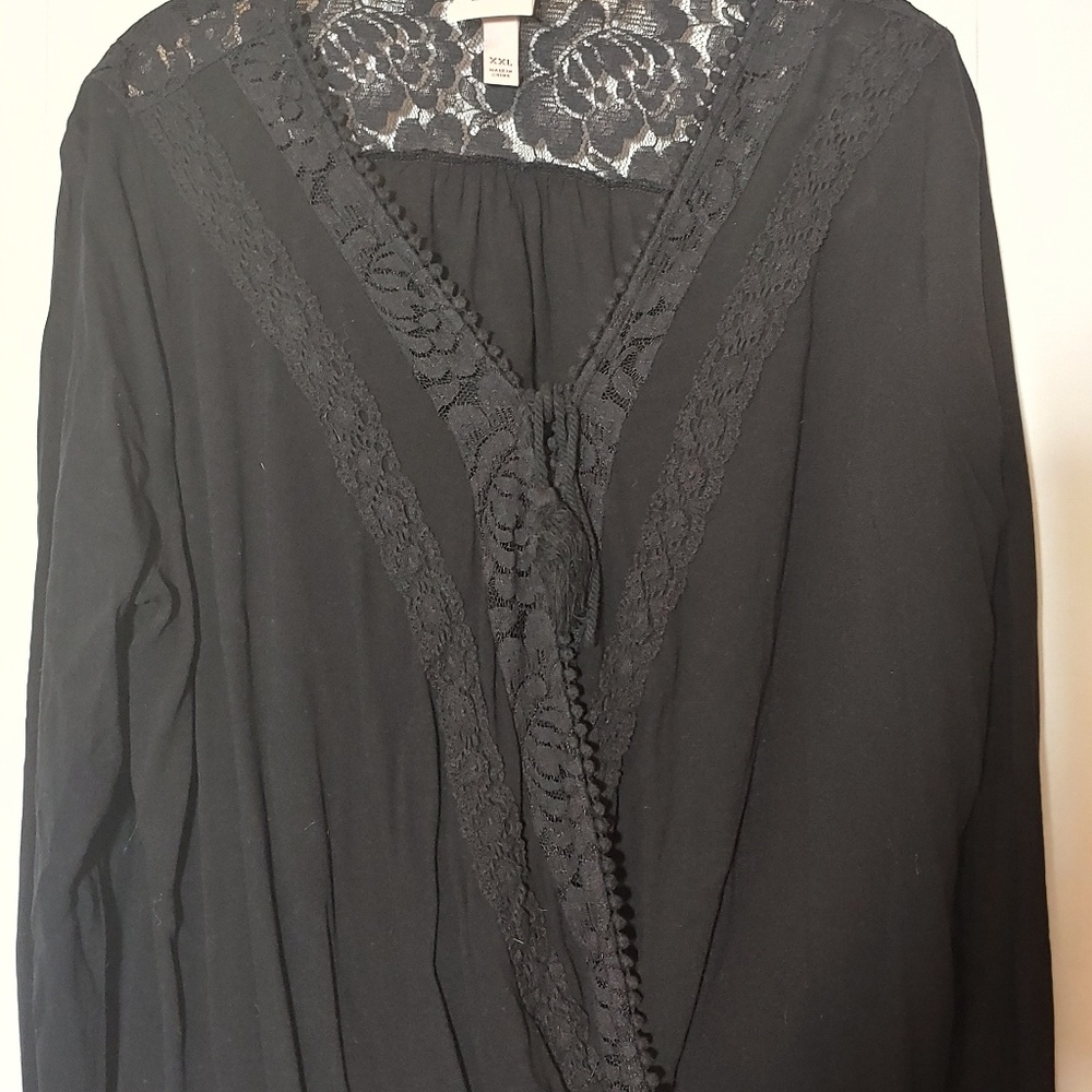 Black long sleeved blouse